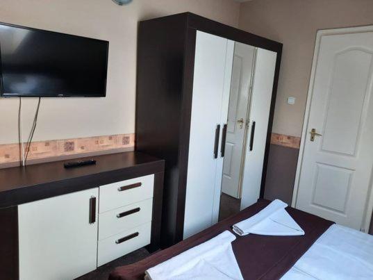 Kek Laguna Wellness Apartmanok Egerszalok Exterior photo