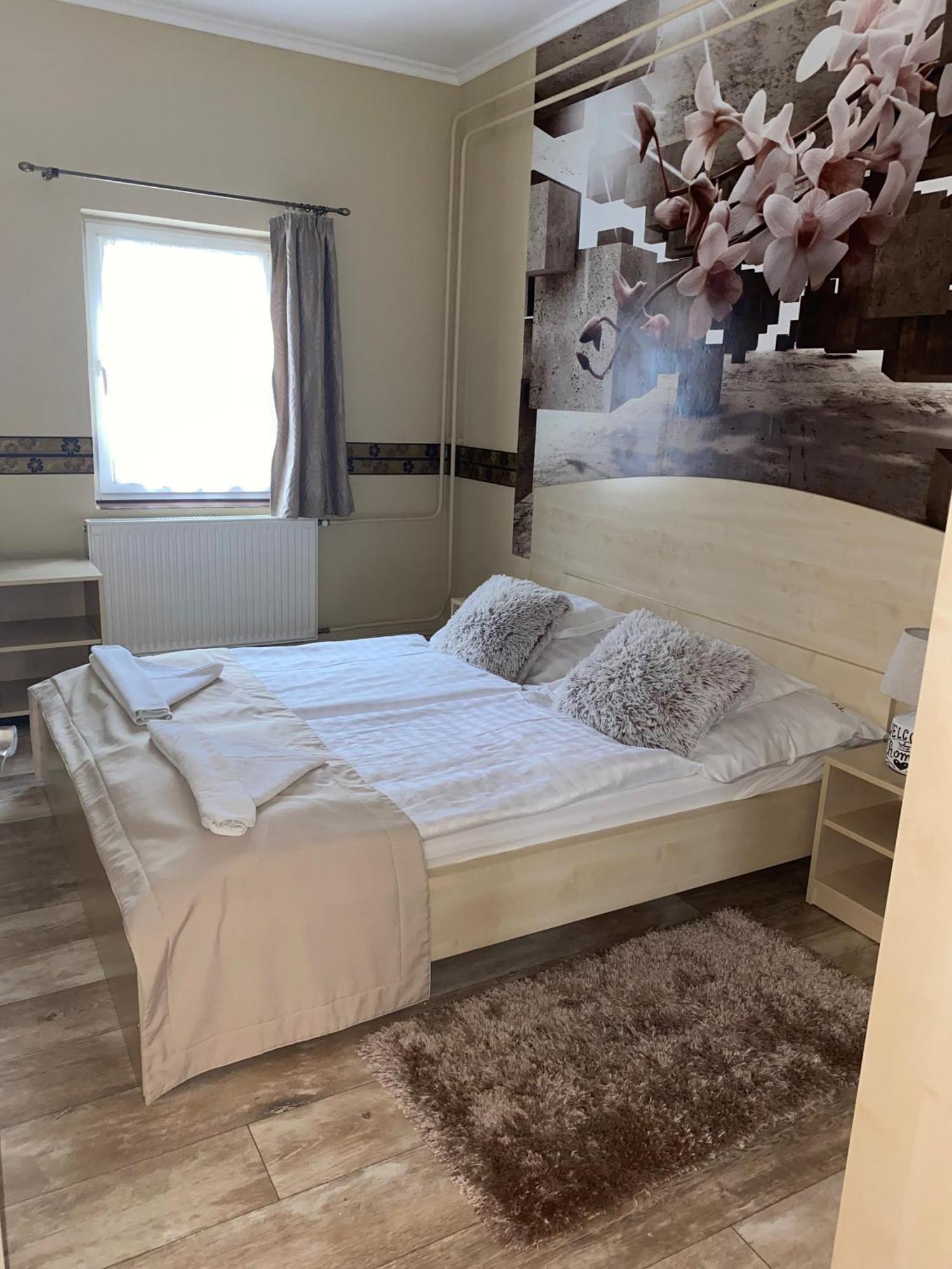 Kek Laguna Wellness Apartmanok Egerszalok Exterior photo